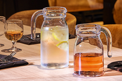 Decanters & Jugs