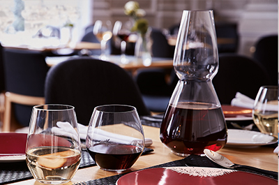 Decanters & Jugs